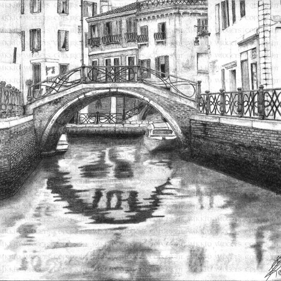 Meet your Posher, Lydia - Picture 1 of 1